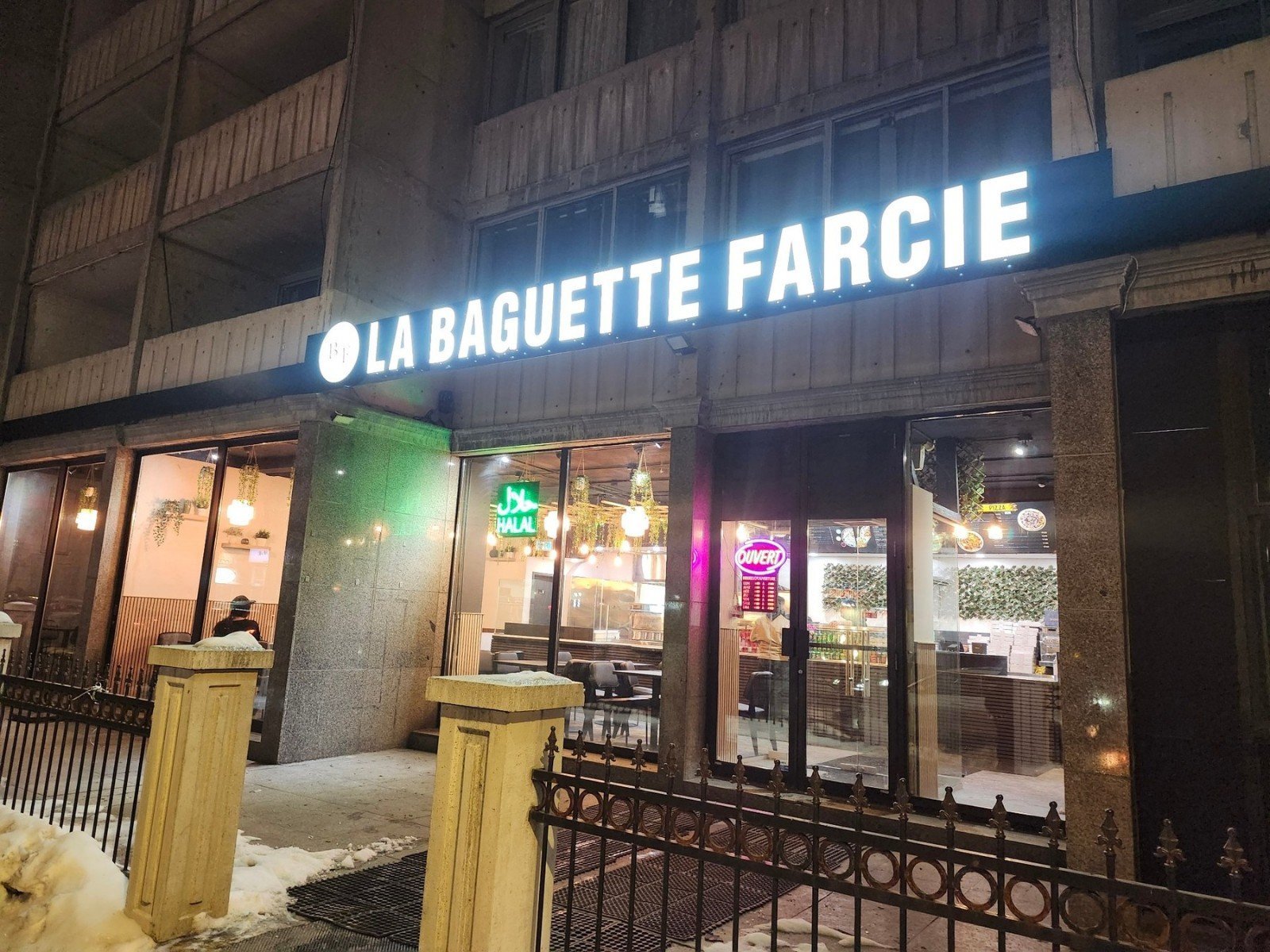 Réalisation d’enseigne ou de lettrage par Mogador Art